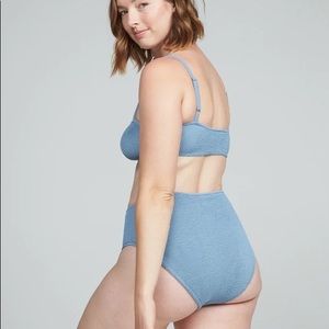 Youswim poise two piece plume NWT